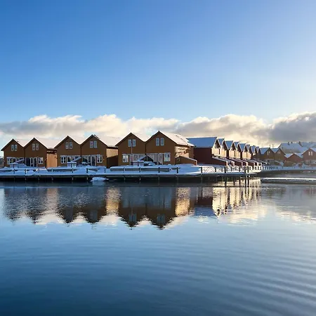 Charming Waterfront In Ballstad, Lofoten 別荘 バルスタ