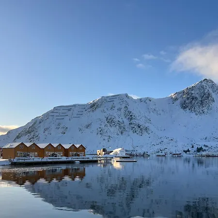 度假居 Charming Waterfront In Ballstad, Lofoten *
