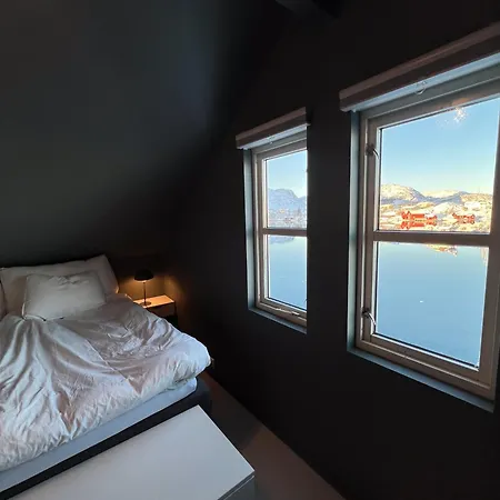 Charming Waterfront In Ballstad, Lofoten * Ballstad